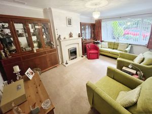 Lounge- click for photo gallery
